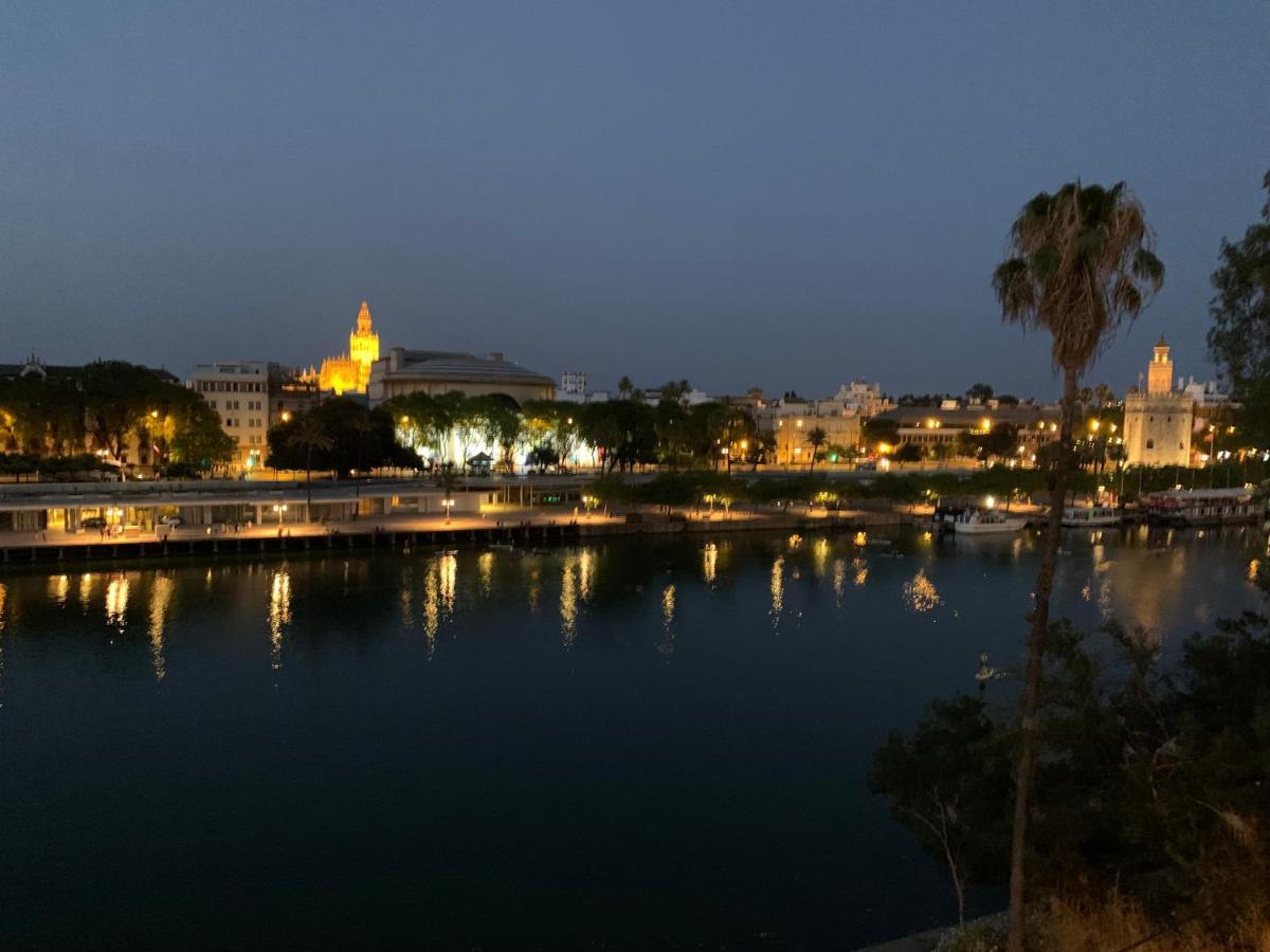 Betis Riverside Skyview By Valcambre Σεβίλλη Εξωτερικό φωτογραφία